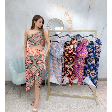 Conjunto top y falda