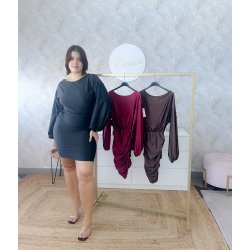 Vestido corto con manga